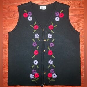 Women’s Medium Vintage Floral Embroidered Black Vest